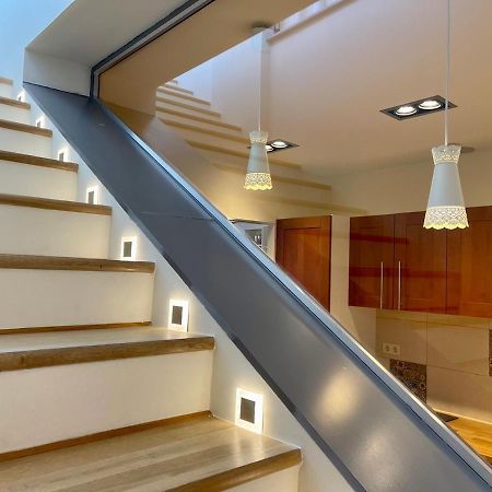 Penthouse W Private Rooftop And Free Parking ブダペスト エクステリア 写真