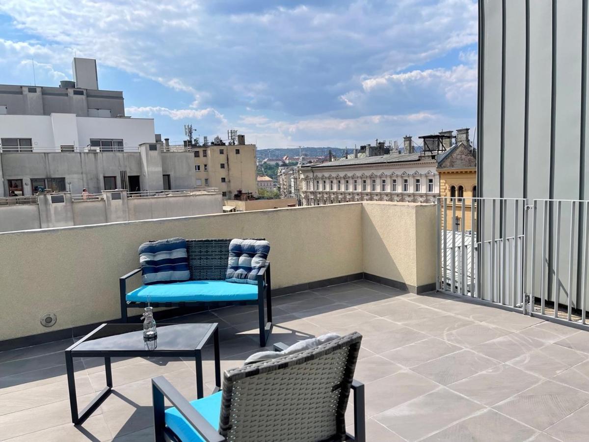 Penthouse W Private Rooftop And Free Parking ブダペスト エクステリア 写真